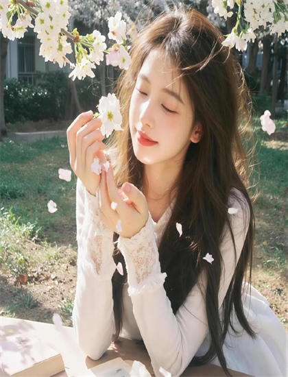 线性代数视频_水蜜桃1993_一张在美国吓死8千男人的美女图答案